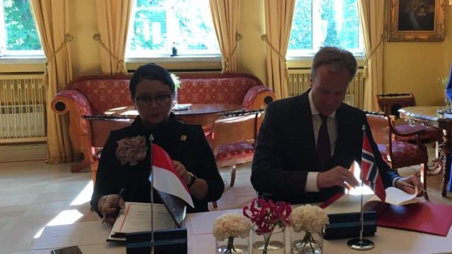 Penandatanganan bebas visa Indonesia-Norwegia (Foto: Dok. Kemenlu)