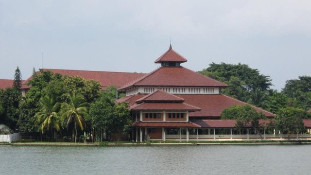 Masjid Ukhuwah Islamiyah Kampus UI Depok (Foto: Facebook/Masjid Ukhuwah Islamiyah Kampus UI Depok)