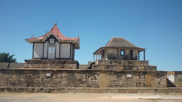 Rumah tradisional di Madagaskar (Foto: Dok. Fuji Riang Prastowo)