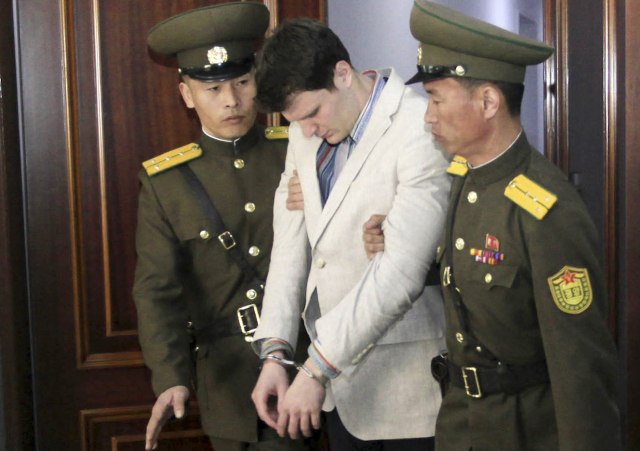 Warmbier saat menjalani persidangan (Foto: AP Photo/Jon Chol Jin)