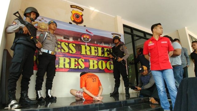 Pelaku perampokan dan pembunuhan (Foto: Dok. Polres Bogor)
