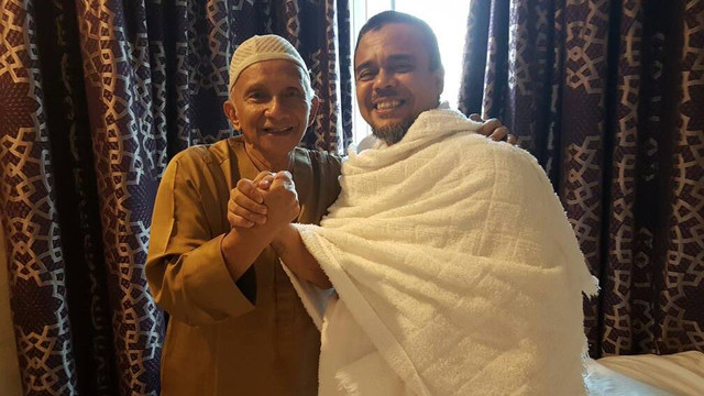 Pertemuan Amien Rais dan Habib Rizieq di Mekkah (Foto: Dok. Ustaz Buchori)