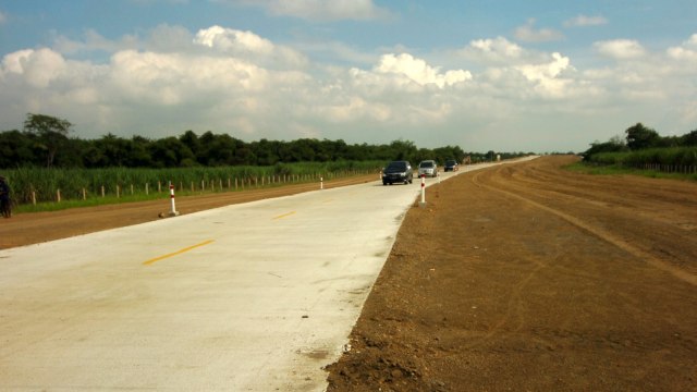 Tol fungsional Brebes Timur-Pemalang (Foto: Antara/Oky Lukmansyah)