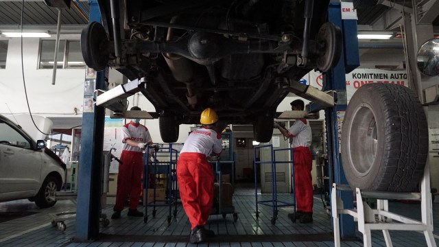 Bengkel Auto2000 Meningkat Jelang Lebaran (Foto: Aditia Noviansyah/kumparan)