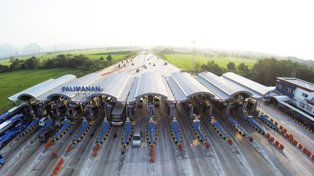Gerbang Tol Palimanan. (Foto: Aditia Noviansyah/kumparan)