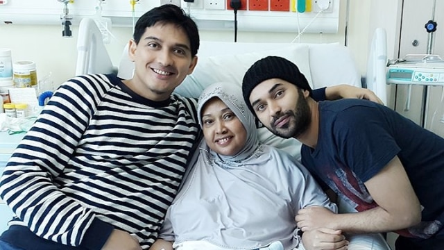 Eny Firdaus Bawazier meninggal. (Foto: Instagram @mr.helmysyah)