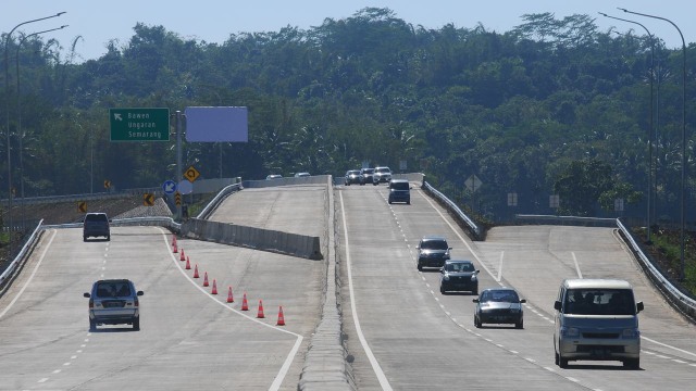 Tol Bawen-Salatiga telah dibuka (Foto: ANTARA FOTO/Aloysius Jarot Nugroho)