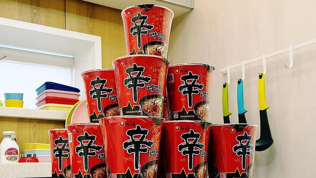 Shin Ramyun, produk mi instan halal Korea Selatan. (Foto: Instagram: nongshim)