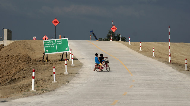 Tol fungsional Brebes Timur-Pemalang- Weleri (Foto: Aditia Noviansyah/kumparan)