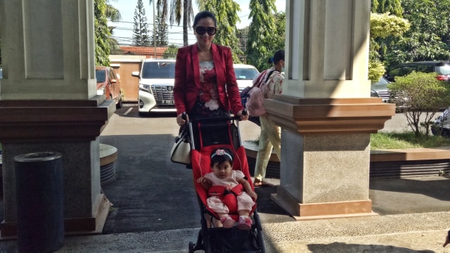 Venna Melinda di Pengadilan Agama Jakarta Selatan  (Foto: Yurika Kencana/kumparan)