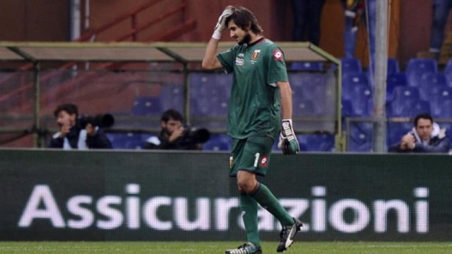 Mattia Perin menuju Milan? (Foto: Reuters)
