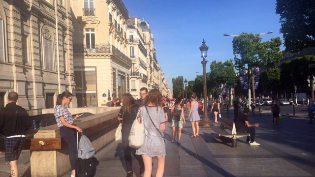 Situasi Champs-Elysees pasca penabrakan (Foto: Dok. Said Didu)