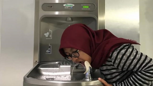 Fasilitas air minum di terminal 3 (Foto: Dok. Dewi)