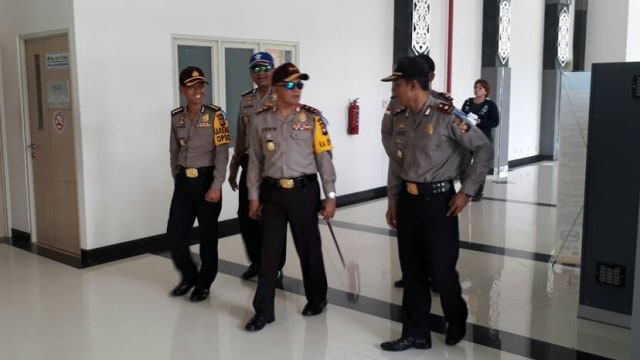 Kapolda Kalbar tinjau jalur mudik (Foto: Dok. Polda Kalbar)