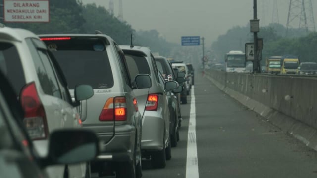 Ilustrasi kemacetan saat arus mudik Idul Fitri di Tol Cikampek. Foto: Aditia Noviansyah/kumparan