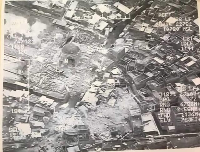 Masjid  al-Nuri di Iraq sesudah dibom (Foto: Reuters)