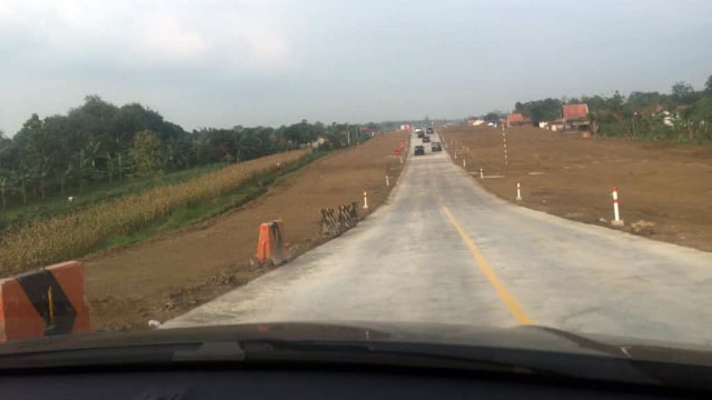 Tol Brebes-Gringsing (Foto: Yusuf Arifin/kumparan)