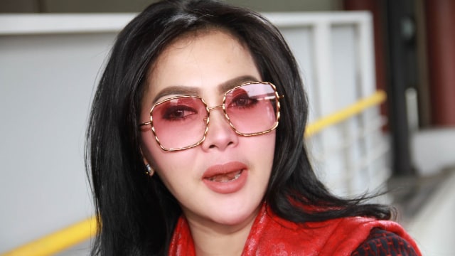 Syahrini di Bandara Soekarno-Hatta (Foto: Munady)