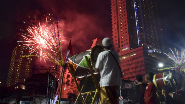 Malam takbiran di Tanah Abang, Jakarta. Foto: Wahyu Putro/Antara
