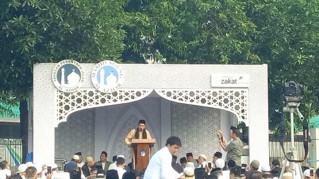 Bachtiar Nastir di lapangan masjid Al Azhar. (Foto: Aria Pradana/kumparan)