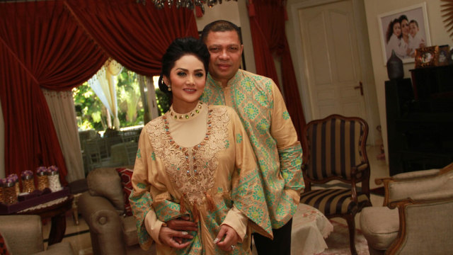 Krisdayanti dan Raul Lemos. (Foto: Muandy)