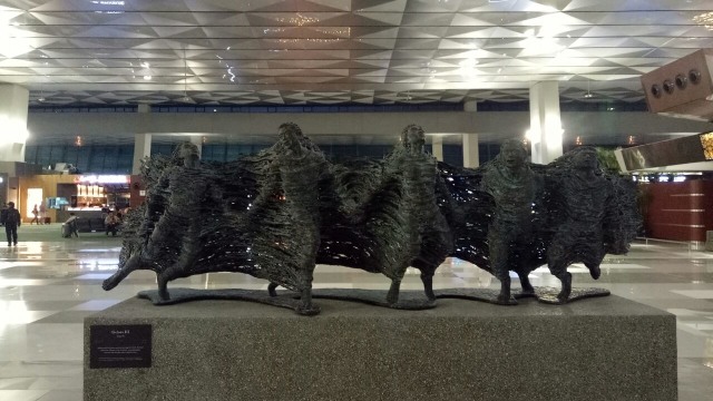 Gelora III (Surge III), karya Nyoman Nuarta (Foto: Amanaturrosyidah/kumparan)