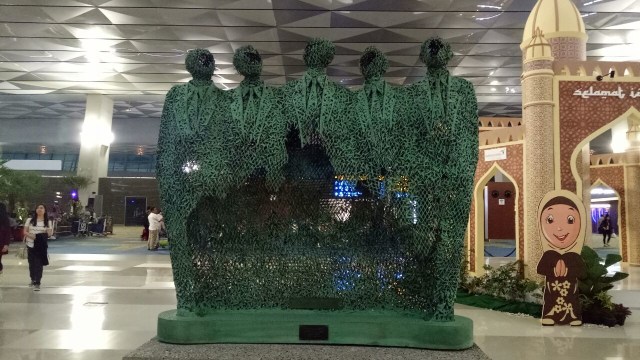 Five Officials, karya Nyoman Nuarta (Foto: Amanaturrosyidah/kumparan)