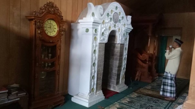 Mimbar Masjid Sunan Muria di Kudus (Foto: Indra/kumparan)