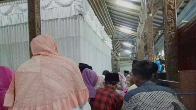 Berziarah ke Sunan Muria di Kudus (Foto: Indra/kumparan)