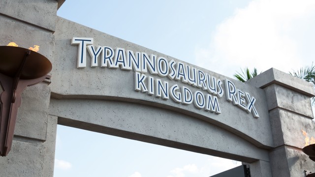 T-Rex Kingdom di 'Jurassic World' (Foto: http://islanublar.jurassicworld.com)