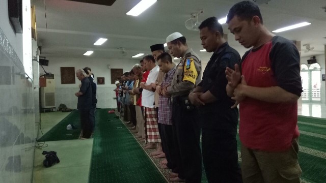 Masjid Falatehan seusai penikaman anggota Brimob (Foto: Kevin Kurnianto/kumparan)