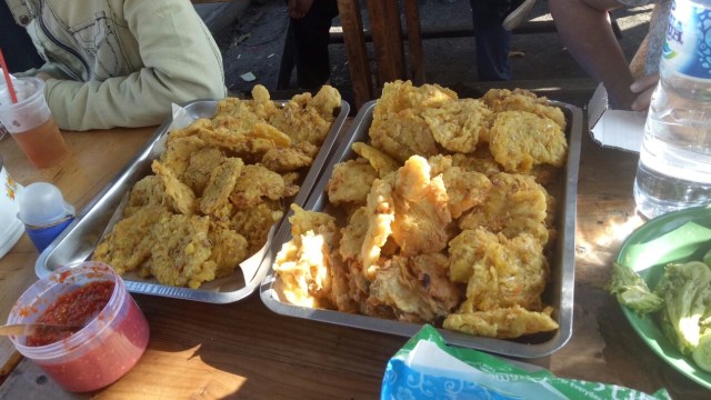 Penjual makanan di area Bandara Soekarno Hatta (Foto: Johanes Hutabarat/kumparan)