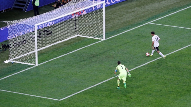 Gol Jerman oleh Lars Stindl. (Foto: REUTERS/Maxim Shemetov)