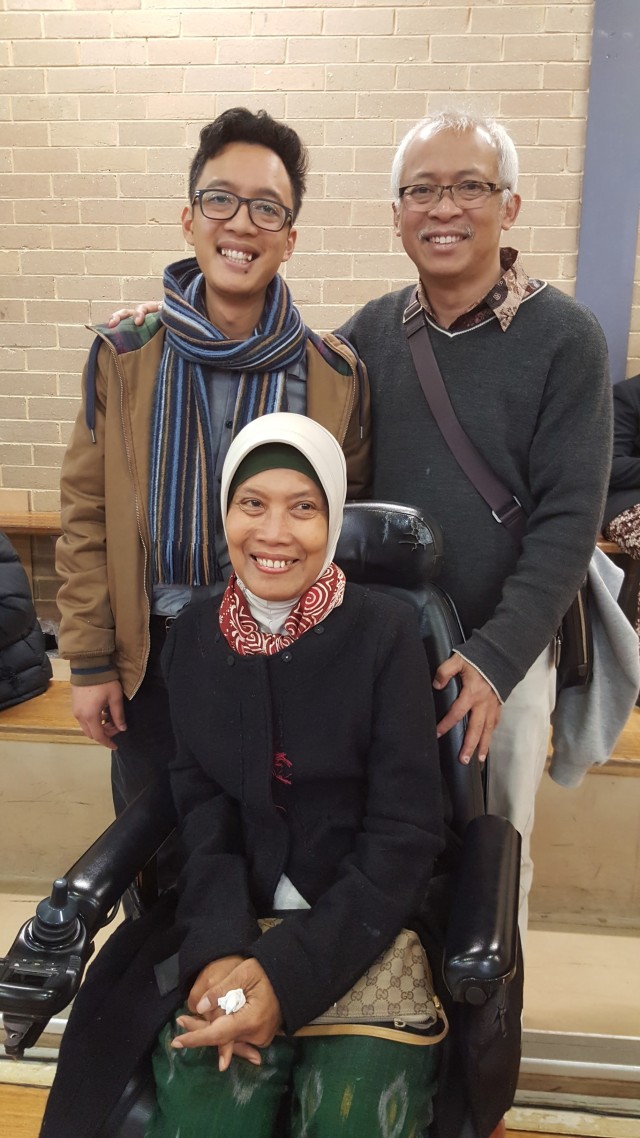 Mulyoto Pangestu bersama anak-istri. (Foto: Dok. Mulyoto Pangestu)