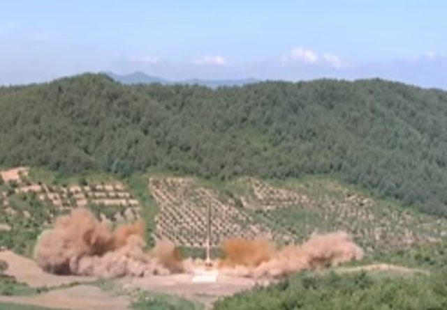 Korut uji coba ICBM , Amerika sakit perut ?