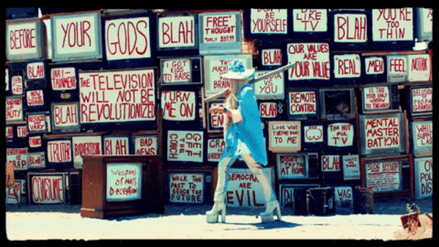 Video klip terbaru Kesha, 'Praying' (Foto: YouTube/keshaVEVO )