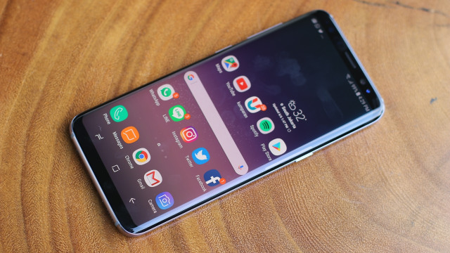 Samsung Galaxy S8 tampak depan. (Foto: Jofie Yordan/kumparan)