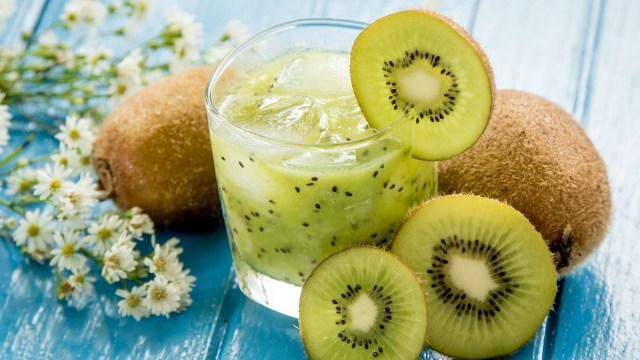 Kkulit kiwi ternyata kaya manfaat (Foto: Thinkstock)