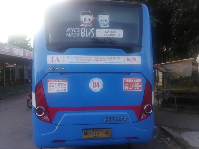  Penuhnya Jalur 1A Trans Jogja (2)