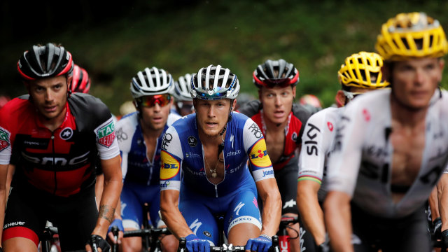 Ilustrasi peloton pesepeda. Foto: Reuters/Benoit Tissier