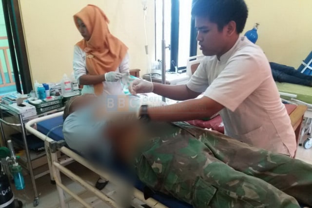 Supra X Seruduk Honda Win di Dander, Kedua Pengendara Alami Luka-Luka