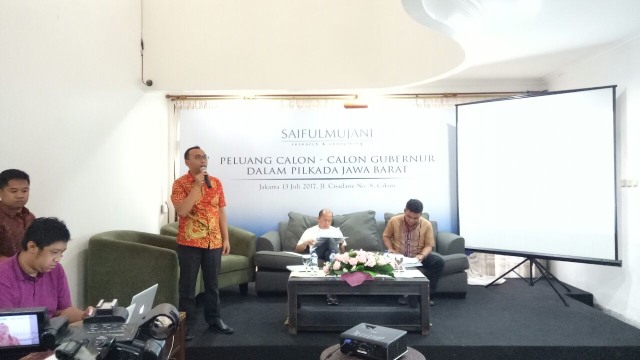 SMRC rilis survei Pilgub Jabar (Foto: Amanaturrosyidah/kumparan)