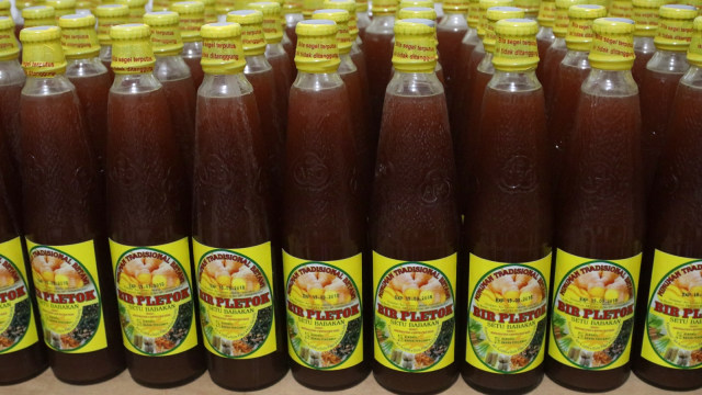 Ilustrasi Produksi Bir Pletok  Foto: Fanny Kusumawardhani/kumparan