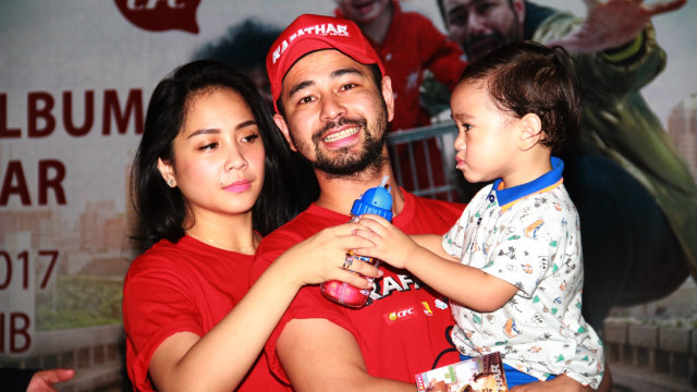 Raffi Ahmad, Nagita, dan Rafathar (Foto: Munady Widjaja/kumparan)