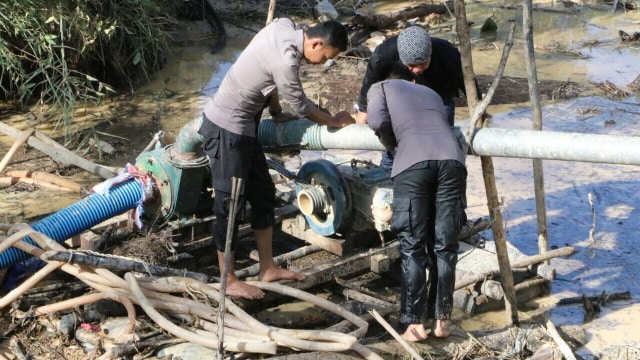 Tambang liar dibasmi di Kalbar. (Foto: Dok. Polda Kalbar)