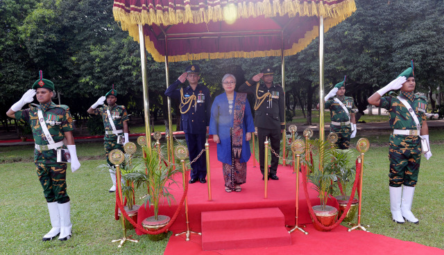 Dubes RI untuk Bangladesh Rina Soemarno Serahkan Surat-Surat Kepercayaan kepada Presiden (3)