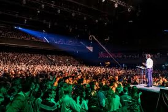 Antusias Generasi Milenial di Kotak Suara (7)