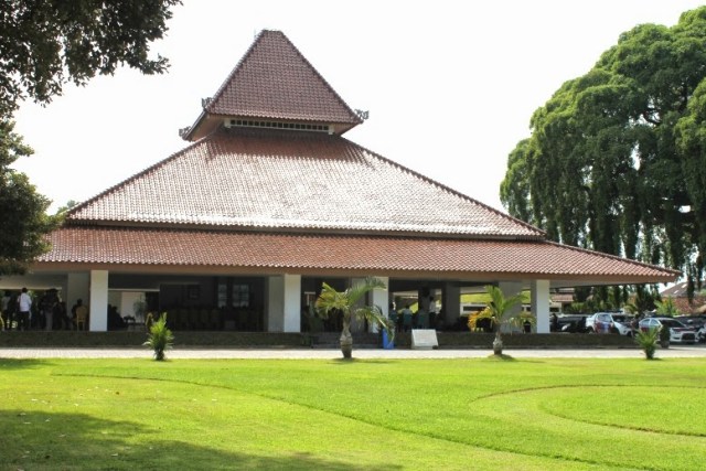 Arsitektur Unik dan Legenda Sumur Sritanjung Pendopo Sabha Swagata Blambangan