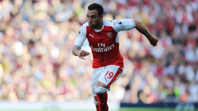 Cazorla belum mau pensiun. (Foto: Twitter/Arsenaloholic)