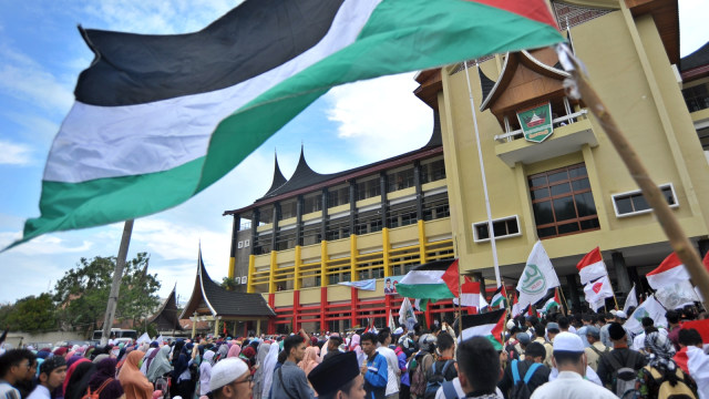 Aksi Bela Al-Aqsa. (Foto: Antara/Iggoy el Fitra)